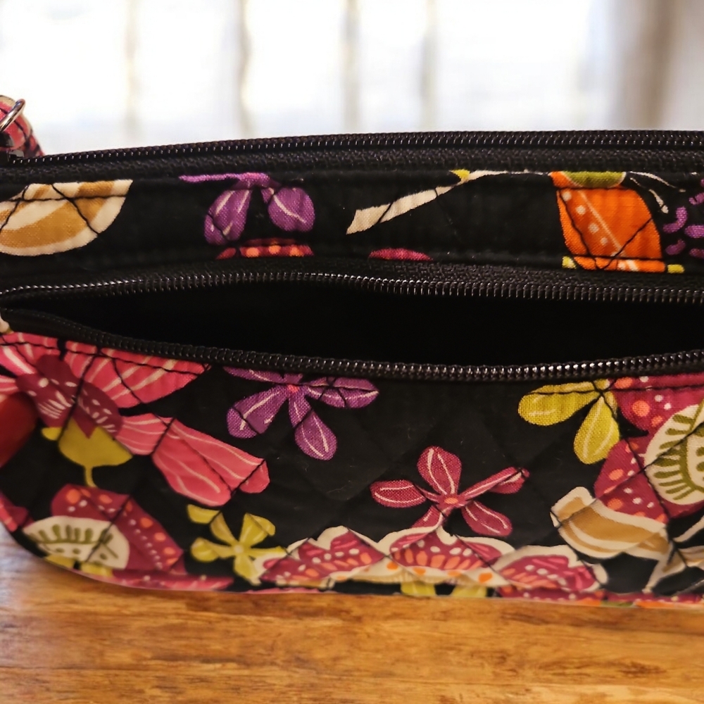 NWOT Vera Bradley Zip Wristlet Pirouette Pink & Black - Picture 3 of 6